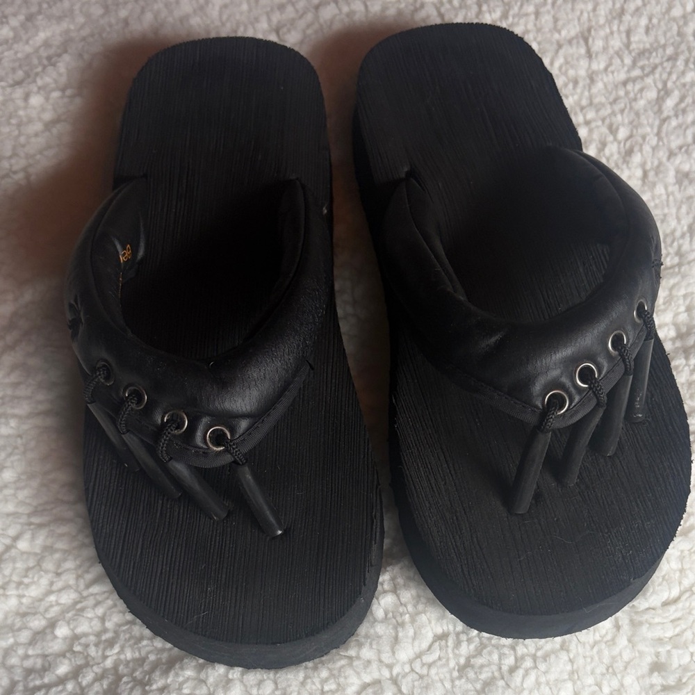 Black Women's Sandals